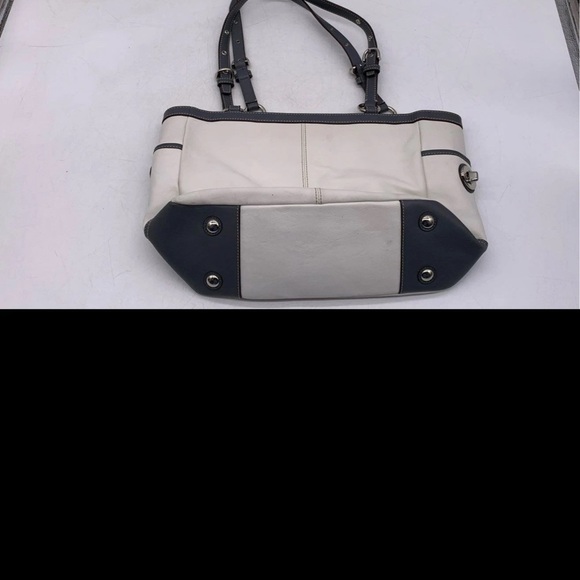 Coach Leather Shoulder Bag White and Gray - Picture 2 of 8